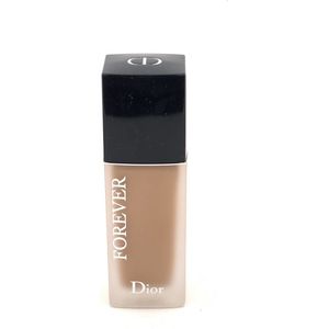 Dior forever Foundation 4 C - Avant\Before 044