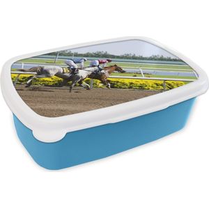 Broodtrommel Blauw - Lunchbox - Brooddoos - Paarden - Racebaan - Zand - 18x12x6 cm - Kinderen - Jongen