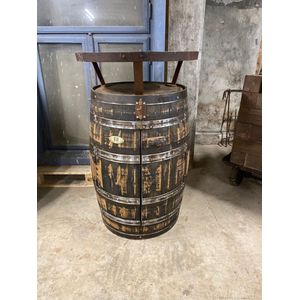 Statafel - kast Whisky ""Lowland"" / Wiskykast / Whiskyvat / Bartafel / Eikenhout