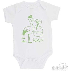 100% katoenen Romper Aankondiging Zwangerschap ""Baby on the way""! 2.0"" Ooievaar Unisex Katoen Wit/sage green (saliegroen) Maat 62/68