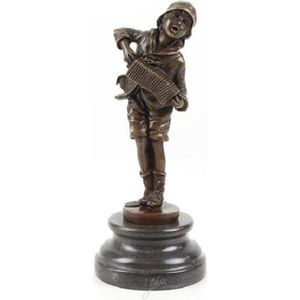 Musicerende jongen - Bronzen beeldje - Harmonica - 24,5 cm hoog