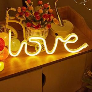 ZoeZo Design - Neon LED lamp - Love - Wit - Sfeerverlichting - Led nachtlamp - 3D - Wandlamp - Batterij & USB -