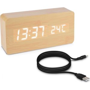 kwmobile Wekker Uhr in Holzoptik digital - DigitalWekker Anzeige von Uhrzeit Temperatur Datum - Alarm Clock mit USB Kabel in Birke mit weißen LEDs