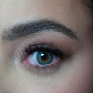 Midnight Blue | Realistische Kleurlenzen Gift Box | Jaarlenzen | Inclusief lenzen bakje, applicators en vloeistof | Kleurlenzen op sterkte en zonder sterkte | Zachte lenzen | Comfortabel voor dagelijks gebruik | Halloween