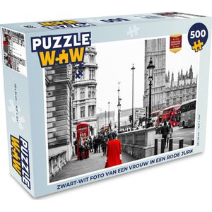 Puzzel Zwart-wit foto van een vrouw in een rode jurk - Legpuzzel - Puzzel 500 stukjes