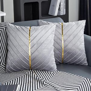 Decoratieve Kussenslopen - Goud Design - Set van 2 - Fluweel - 45x45 cm