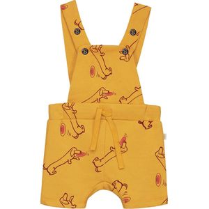 Smitten Organic Tuinbroek in Sea Annemone geel kleur met all-over 'Teckel Billy at Beach' print