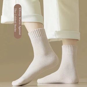 3 Paar Warme Wollen Dames Sokken Winter – Dikke Huissokken, Slofsokken & Sneeuwlaarssokken – Pluche, Zacht, Mid-Tube – Wit & Crèmekleur