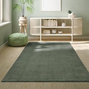 Vloerkleed 200x290 cm laagpolig - voor woonkamer of slaapkamer in donkergroen - Modern en zacht tapijt - Rechthoekig - Antislip onderkant - Wasbaar tot 30 Graden - Rug for bedroom or living room - RELAX kleed by The Carpet