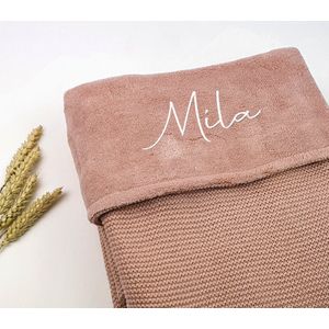 Babydeken met naam - meisje Mila - Oudroze- Jollein ledikantdeken - Wiegdeken - Babydeken - Jollein deken - Ledikant deken
