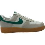 Nike - Air Force 1 07 LV8 - Sneakers - Wit