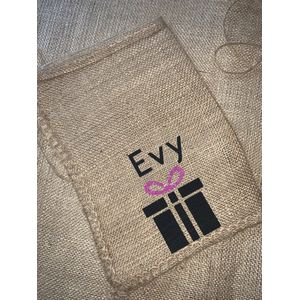 Cadeau zakje 20x30 - Bedrukt met 1 naam en roze strikje - Sinterklaas - december - cadeautjes - cadeau - kado - Jute zakje - zak - Sint en Piet - Winter - schoen cadeau - schoentje zetten - schoenkado - baby - Kind - jongen - meisje - schoentjes