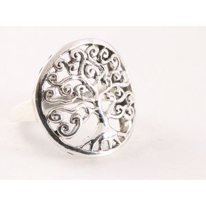 Ronde opengewerkte zilveren ring met levensboom - maat 18.5