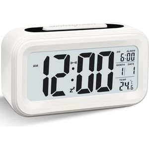 Digitale wekker met grote cijfers en achtergrondverlichting
