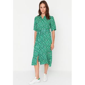 Trendyol Standaard mouw Kraag Overhemdjurk Groene midi-jurk met geweven bloemenprint en riem TWOSS20EL1559