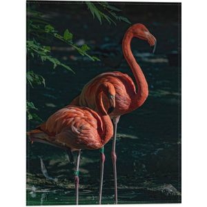 WallClassics - Vlag - Flamingo Duo tussen Groene Takken - 30x40 cm Foto op Polyester Vlag