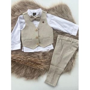 luxe jongens kostuum-kinderpak- kinderkostuum-3 delige set -crème beige set-beige vest , beige broek, effen witte hemd, vlinderstrik-bruidsjonkers-bruiloft-feest-verjaardag-fotoshoot-6 jaar maat 116