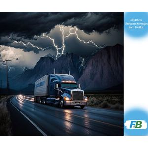 F4B Vrachtwagen met Bliksem in de Bergen Diamond Painting 40x40 cm | Vierkante Steentjes | Auto | Truck | Voertuigen | Landschappen | Natuur | Bliksem | Volledig Dekkend | Diamond Painting Pakket Volwassenen