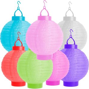 Set van 7 - Gekleurde Lampionnen Feest Versiering – op Batterijen - Decoratie Slinger – Leuk voor Happy Birthday Verjaardag, Tuin, Kinderfeestje, Themafeest, Neon Party & Feestje