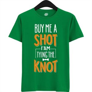 Buy Me A Shot | Vrijgezellenfeest Cadeau Man - Groom To Be Bachelor Party - Grappig Bruiloft En Bruidegom Bier Shirt - T-Shirt - Unisex - Kelly Groen - Maat S