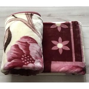 Elway Deken 200x240cm dik borduursel bloemenbordo