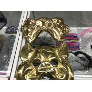 gouden plastiek masker varken of hond