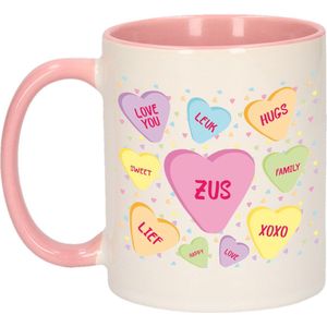Bellatio Decorations Cadeau koffiemok voor zus/zusje - hartjes snoepjes - roze - verjaardag