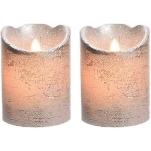 2x LED kaarsen/stompkaarsen zilver 10 cm flakkerend