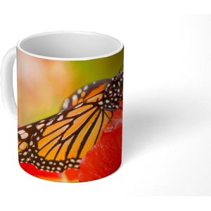 Mok - Koffiemok - Bloemen - Vlinders - Monarch - Mokken - 350 ML - Beker - Koffiemokken - Theemok