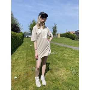 Dames T-shirtdress- Dames T-shirtdress zandkleur- Dames T-shirtdress one size