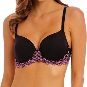 Wacoal Embrace lace Beha Kleur Zwart met paarse borduursel Maat 70F