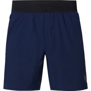 Skechers Movement 7 heren short. Gemaakt van 88% Polyester en 12% Spandex. Vochtafvoerende, kreukbestendige lichtgewicht stof met antistatische afwerking voor de hele dag comfort. - Donkerblauw - Maat M