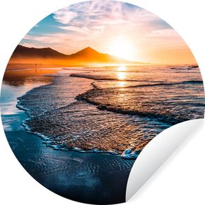 WallCircle - Behangcirkel - Zee - Berg - Avond - Lucht - Zon - ⌀ 30 cm - Zelfklevend behang - Behang cirkel - Behang zelfklevend - Rond behang - Muurdecoratie rond