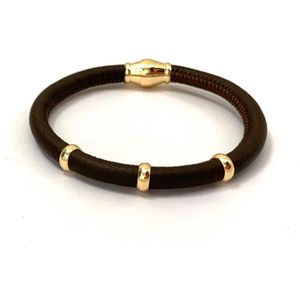 Jolla - dames armband zilver - goudkleurig - leer - magneetsluiting - bedels - Single Gold - Donker Bruin