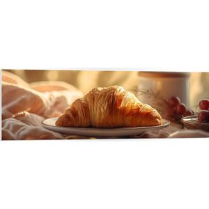 PVC Schuimplaat- Versgebakken Croissantje op Plateau bij High Tea - 120x40 cm Foto op PVC Schuimplaat