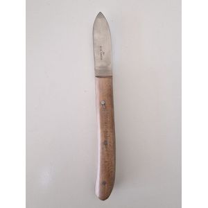 Benelux Surgical Instruments / Hopkins gipsmes met houten handvat van 20 cm