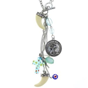 Behave Lange zilver-kleurige ketting met munt, tand, kruisje en blauwe kralen