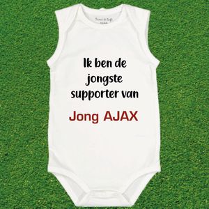 Rompertje jongste supporter van Jong AJAX