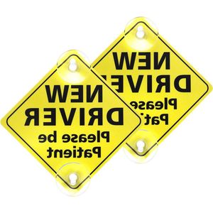 Nieuwe Driver Tekens voor Auto - Reflecterende Student Driver Sticker - 2 Stks - 5 x 5 Inch - Venster Sticker Met Zuignappen - Auto Voertuig Teken - Bumper Sticker - Geduldig Beginner Rookie. .