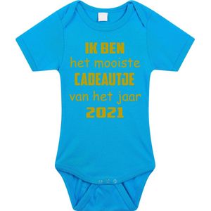 Baby rompertje met leuke tekst | Ik ben het mooiste cadeautje van het jaar 2021 |zwangerschap aankondiging | cadeau papa mama opa oma oom tante | kraamcadeau | maat 68 blauw goud
