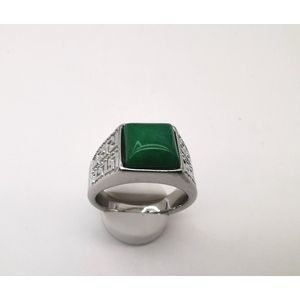 RVS Edelsteen groene Jade zilverkleurig Griekse design Ring. Maat 21. Vierkant ringen met beschermsteen. geweldige ring zelf te dragen of iemand cadeau te geven.