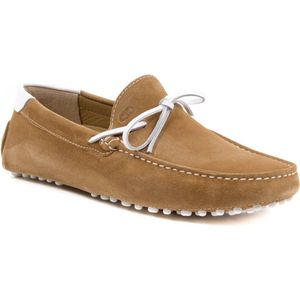 Nude Suede Loafers Met Rubberen Zolen