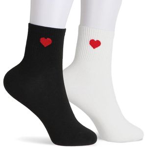 Set van 2 paar stijlvolle dames sportsokken in maat Large/X-Large met zwart-wit kleur en rood hart design voor comfortabel en modieus draagplezier