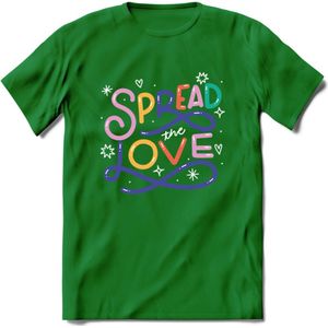 Spread Love | Pride T-Shirt | Grappig LHBTIQ+ / LGBTQ / Gay / Homo / Lesbi Cadeau Shirt | Dames - Heren - Unisex | Tshirt Kleding Kado | - Donker Groen - 3XL