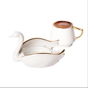 Karaca - Swan Coffee Cup Set voor 2 - Romantische koffieliefhebbers - Espresso Mokken Set - Espresso mok - Turkse Koffie - Valentijn Cadeau - Gift box