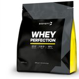 Body & Fit Whey Perfection - Proteine Poeder / Whey Protein - Eiwitpoeder - 896 gram (32 shakes) - Banaan & Aardbei