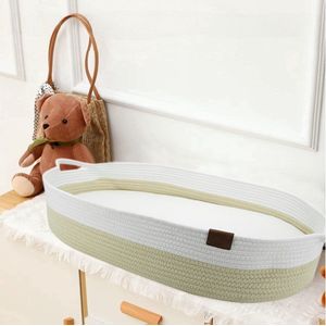 ADSafety - Luxe Verschoonmand - Incl. Matras en 2 Hoezen - Aankleedkussen - Mozes Mand - Babykamer - Commode - Babyshower - Crème