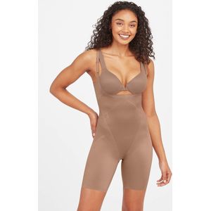 SPANX Thinstincts 2.0 Open Bust Mid-Thight Bodysuit- Kleur Cafe au Lait(donkere huidskleur) - Maat M