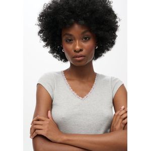 Superdry - Athletic Essential Lace Trim - T-shirt - Grijs - Korte Mouwen - V-hals