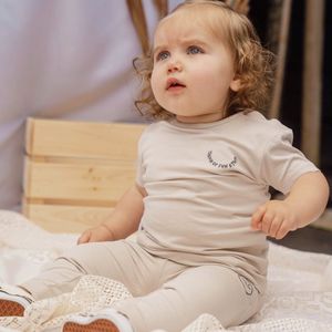 T.O.F.S. Think of Fun Stuff - Snazzy - Joggingpak - T-Shirt - Beige - mt 68/74